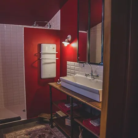 Corterra Avec Piscine Et Jacuzzi