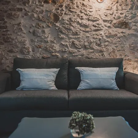 Corterra Avec Piscine Et Jacuzzi Frühstückspension *