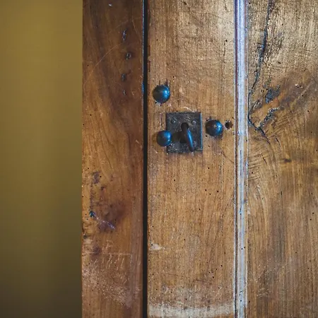 Corterra Avec Piscine Et Jacuzzi Frühstückspension *