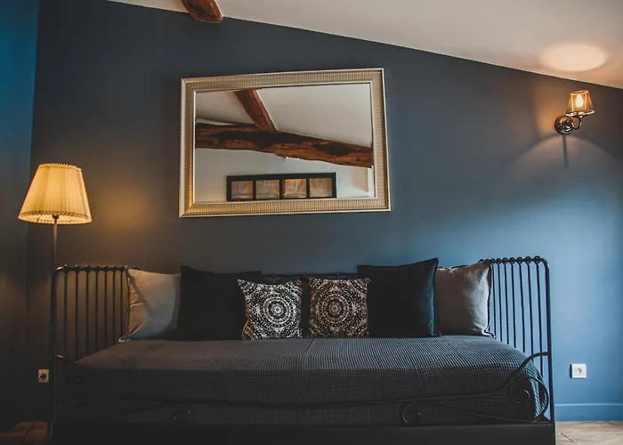 Corterra Avec Piscine Et Jacuzzi