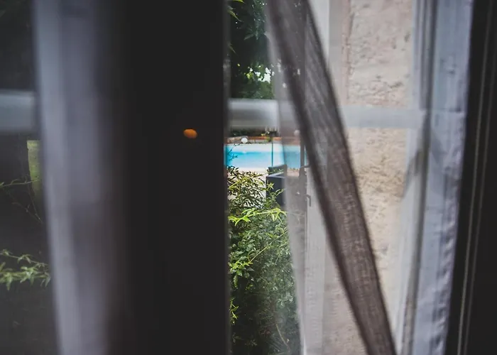 Corterra Avec Piscine Et Jacuzzi *