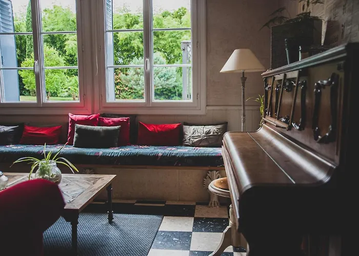 Corterra Avec Piscine Et Jacuzzi