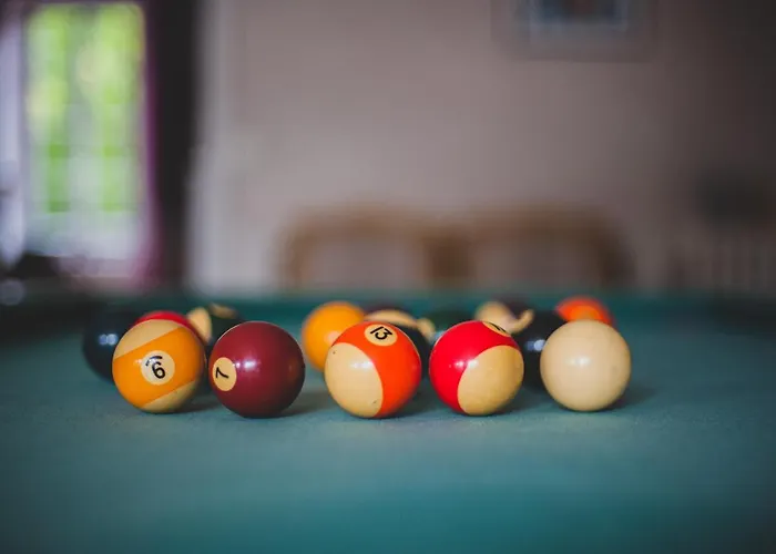 Corterra Avec Piscine Et Jacuzzi *