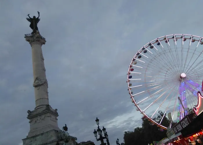 Corterra Avec Piscine Et Jacuzzi *